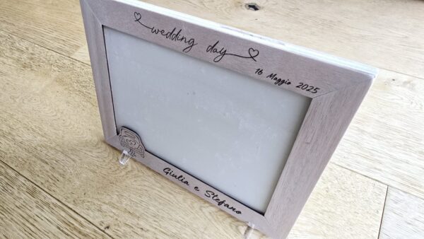 cornice legno matrimonio