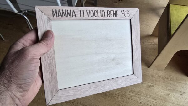 cornice legno mamma