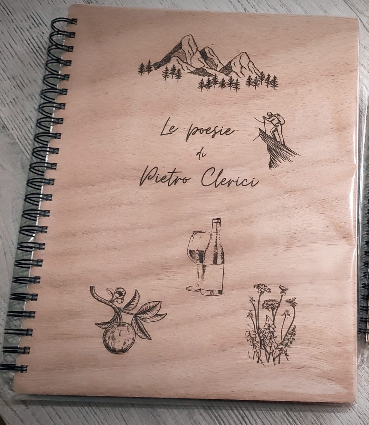 Agenda personalizzata con copertina in legno - immagine 21